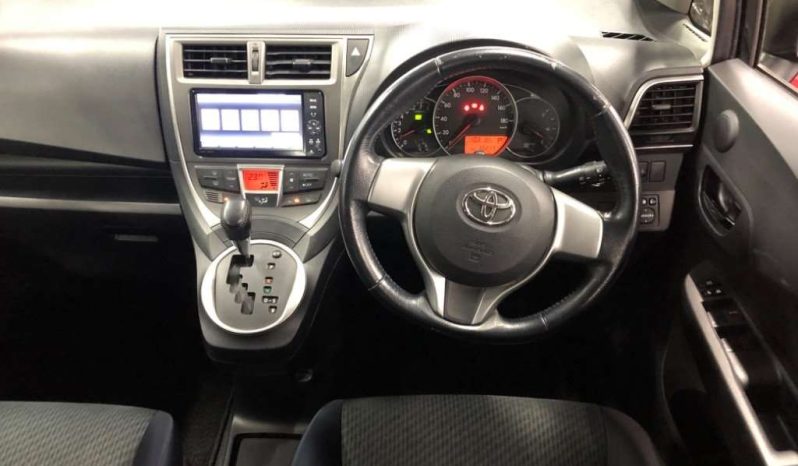 TOYOTA RACTIS full