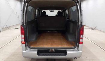 TOYOTA HIACE VAN full