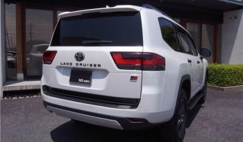 TOYOTA LAND CRUISER 300 GR full