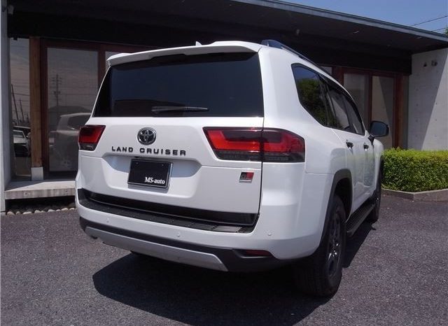 TOYOTA LAND CRUISER 300 GR full