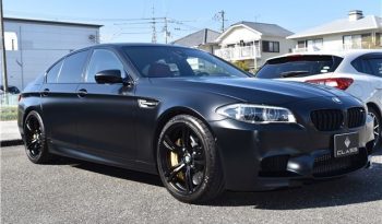 BMW M5 full
