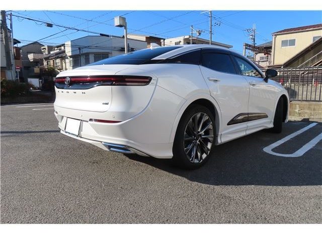 TOYOTA CROSS CROSSOVER full