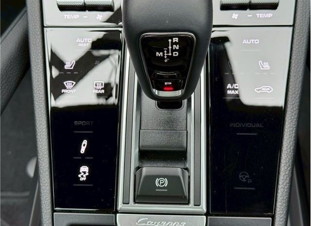 PORSCHE CAYENNE full