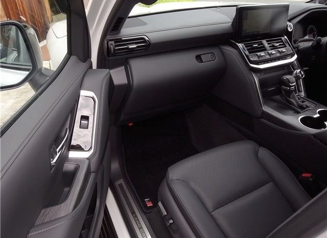 TOYOTA LAND CRUISER 300 GR full