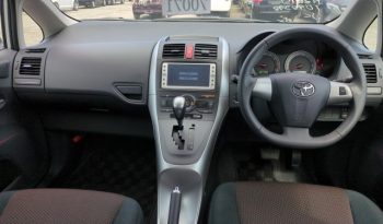 TOYOTA AURIS 2010 full