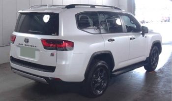TOYOTA LAND CRUISER GR SPORTS full