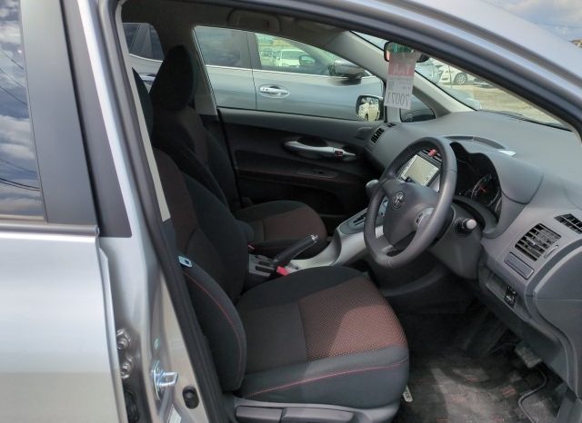 TOYOTA AURIS 2010 full