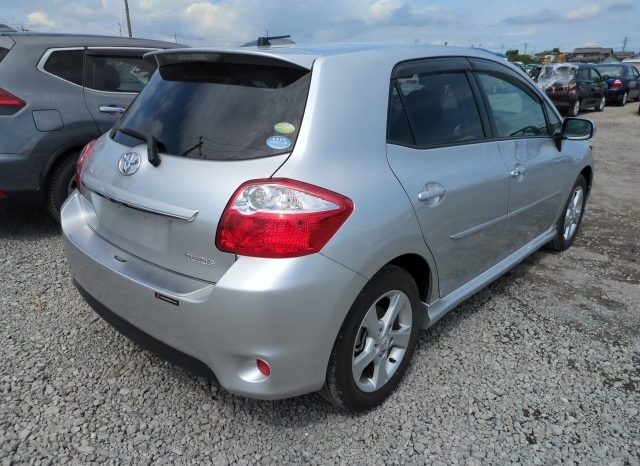 TOYOTA AURIS 2010 full