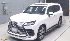LEXUS LX600