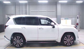 LEXUS LX600 full