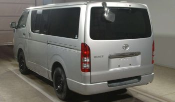 TOYOTA HIACE VAN full