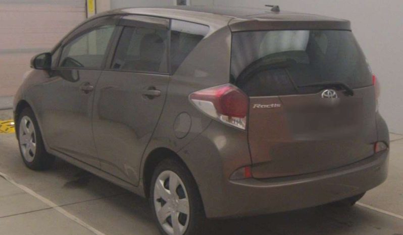 TOYOTA RACTIS full