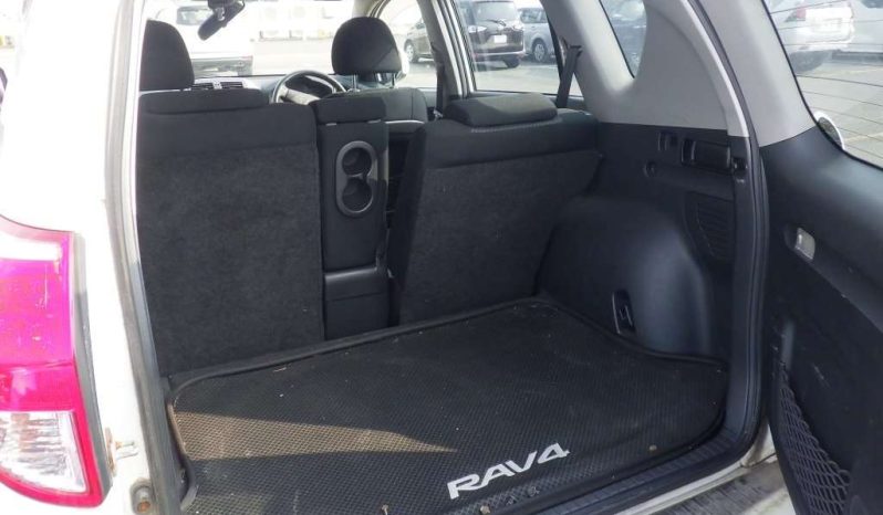 TOYOTA RAV4 full