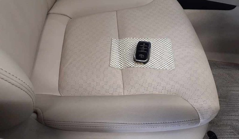 TOYOTA LAND CRUISER ZX full