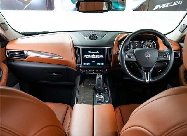 MASERATI LEVANTE GT HYBRID full