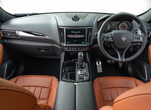 MASERATI LEVANTE GT HYBRID full