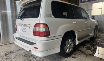 TOYOTA LAND CRUISER 100 full