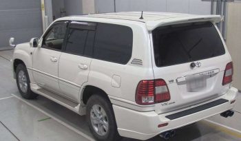 TOYOTA LAND CRUISER 100 full