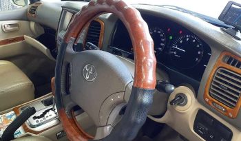 TOYOTA LAND CRUISER 100 full