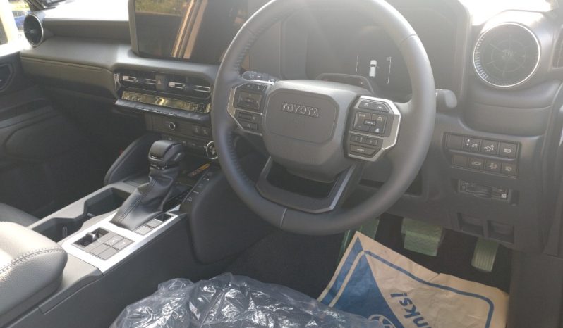 TOYOTA LAND CRUISER 250 full