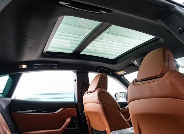 MASERATI LEVANTE GT HYBRID full
