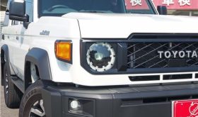 TOYOTA LAND CRUISER 70