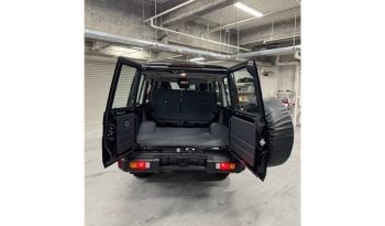 TOYOTA LAND CRUISER 70 full