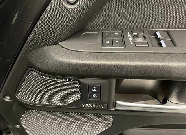 LAND ROVER DEFENDER full