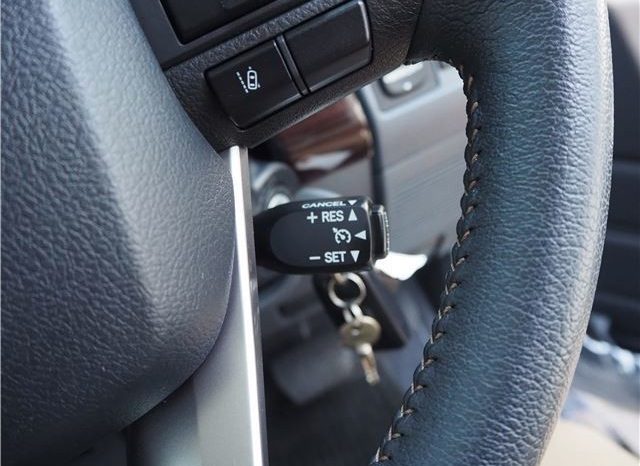 TOYOTA LAND CRUISER 70 full