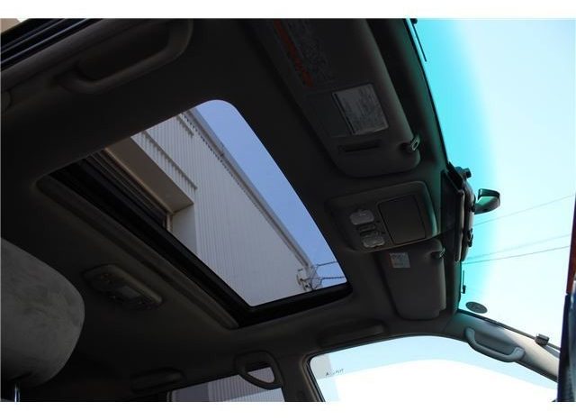 TOYOTA LAND CRUISER 100 full