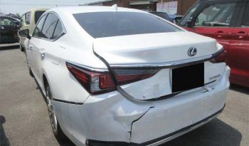 LEXUS ES300H full