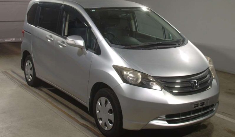 HONDA FREED full