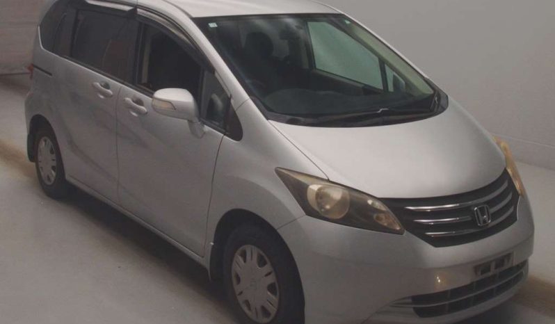 HONDA FREED full