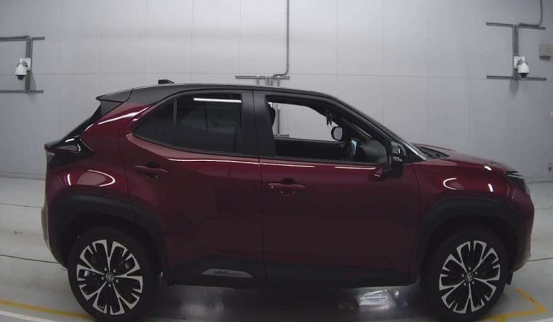 TOYOTA YARIS CROSS full