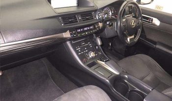 LEXUS ZWA10 full