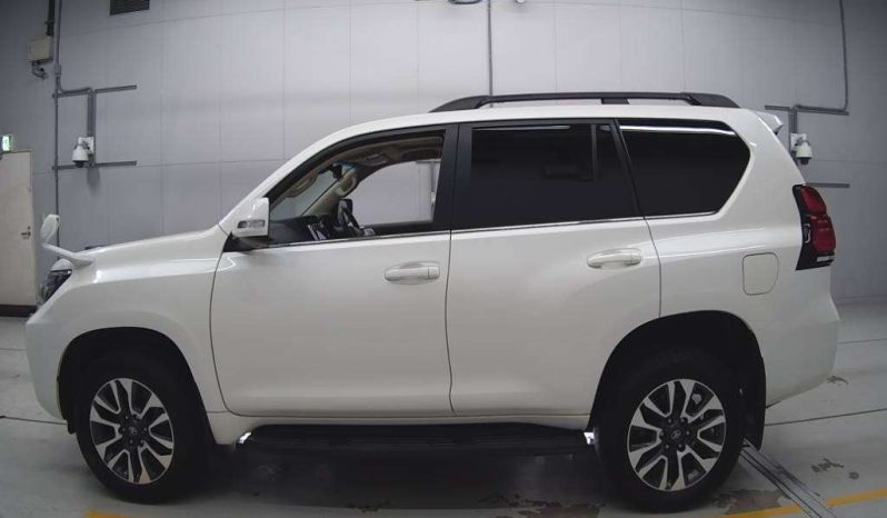 TOYOTA LAND CRUISER PRADO full
