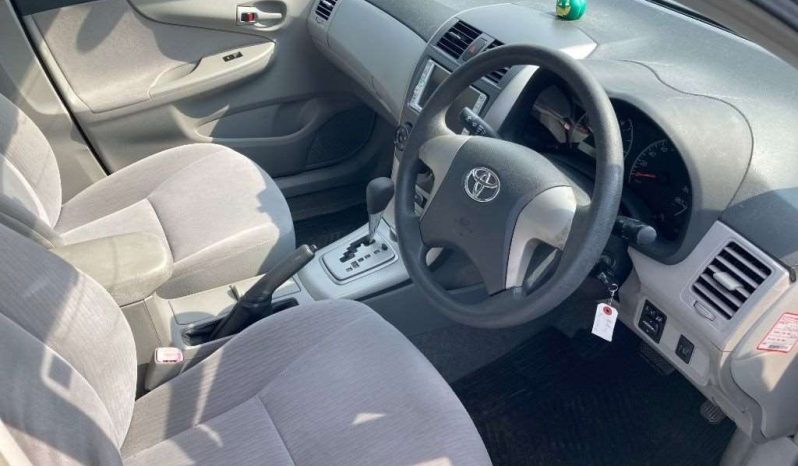 TOYOTA COROLLA AXIO full