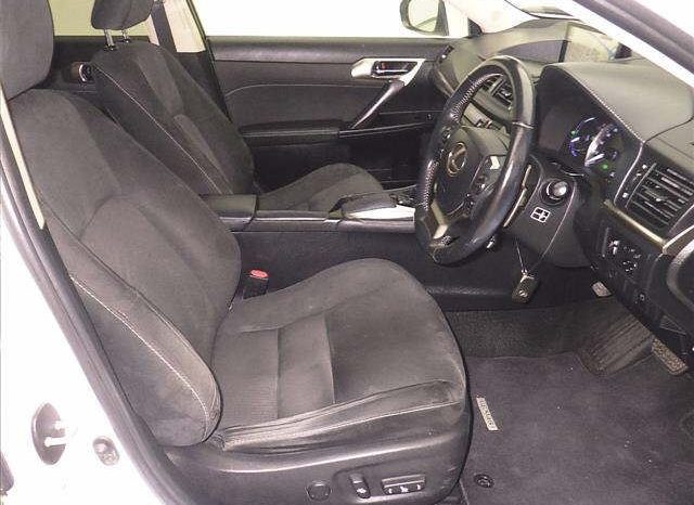 LEXUS ZWA10 full