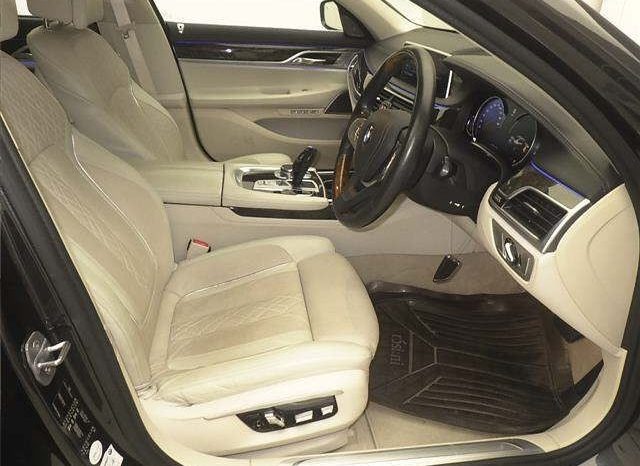 BMW 7 SERIES full