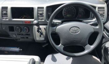 TOYOTA HIACE VAN full