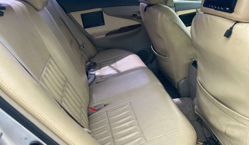 TOYOTA COROLLA AXIO full