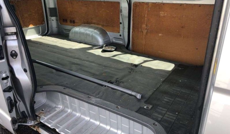 TOYOTA HIACE VAN full