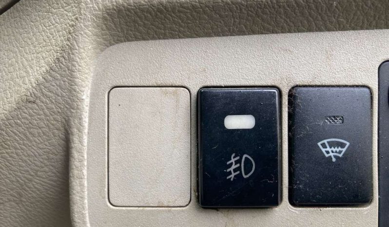 TOYOTA COROLLA AXIO full