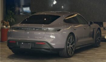 PORSCHE TAICAN full
