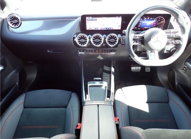 MERCEDES BENZ B 200d full