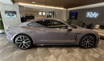 PORSCHE TAICAN full