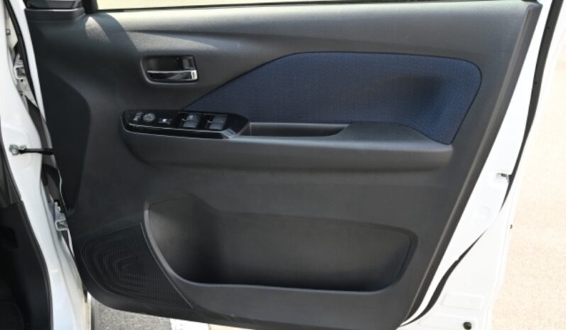 MITSUBISHI EK X full