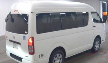 TOYOTA HIACE VAN full