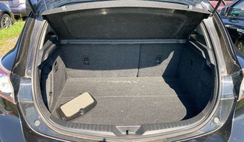 MAZDA AXELA full