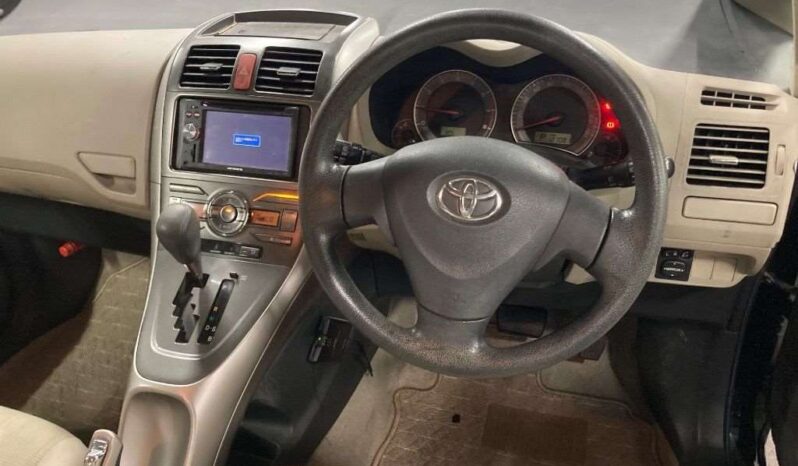 TOYOTA AURIS full